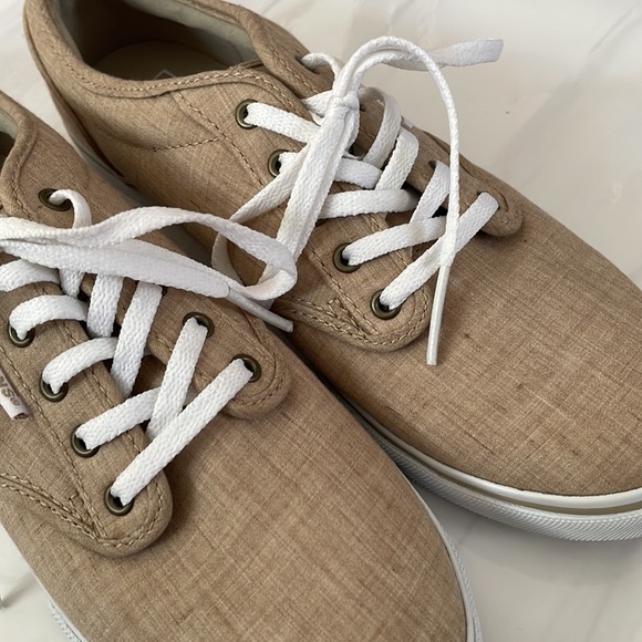 NEW • Vans Atwood Low in Tan - Picture 3 of 9